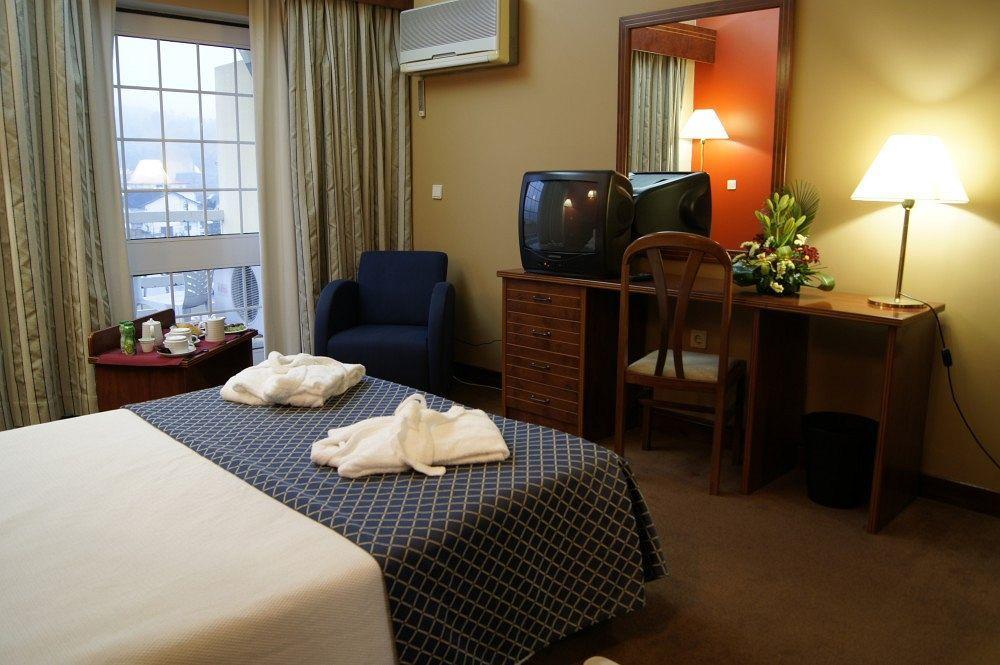 Hotel Montemuro Каштру-Дайре Екстер'єр фото